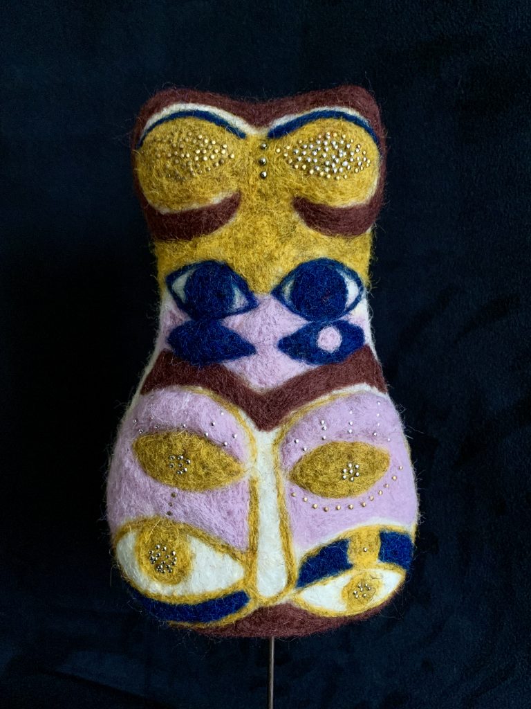 Idole aux yeux, 18x11x5cm